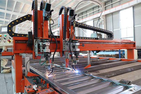 機(jī)器人自動焊接加工